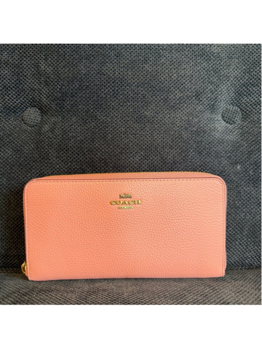 **RARE** Coach Accordion Wallet in Blush w/Pebbled Leather.